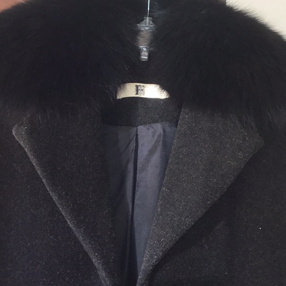 100% wool and 100% fox fur collar long coat - Picture 7 of 15